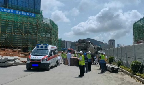 橫琴「澳門新街坊」項目標段一道路（祥順路）昨（18日）發生一宗交通事故